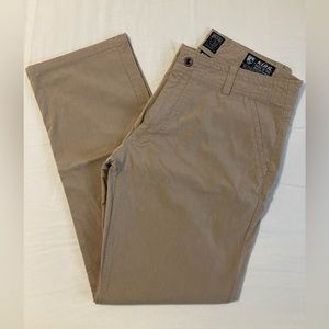 KUHL SLAX pants, size 35x32, Klassic fit.